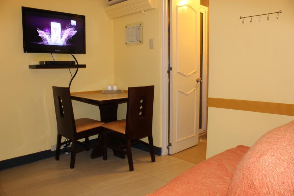 Franchise One Hotel San Pedro Makati Exterior foto
